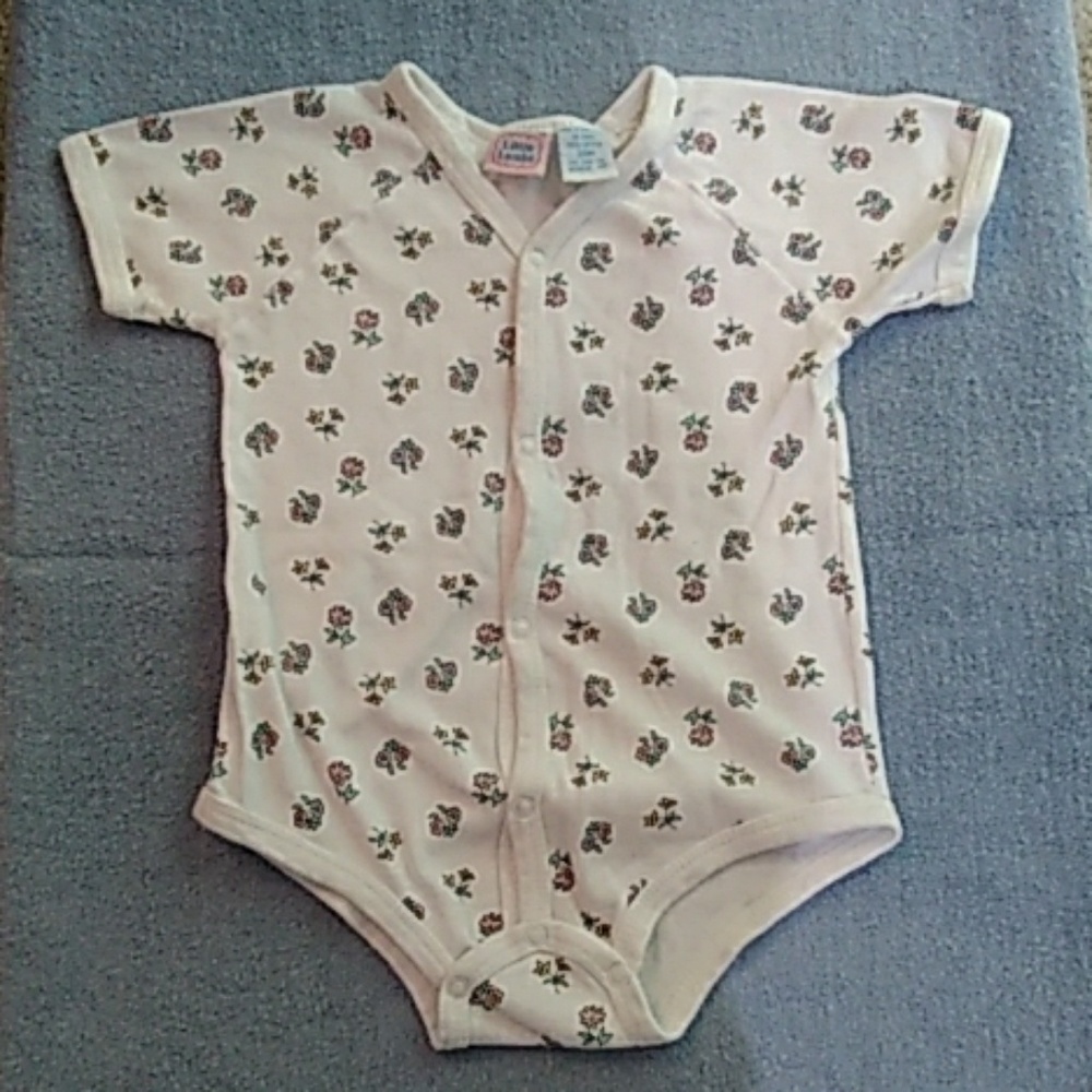 Little Lambs onesie EUC